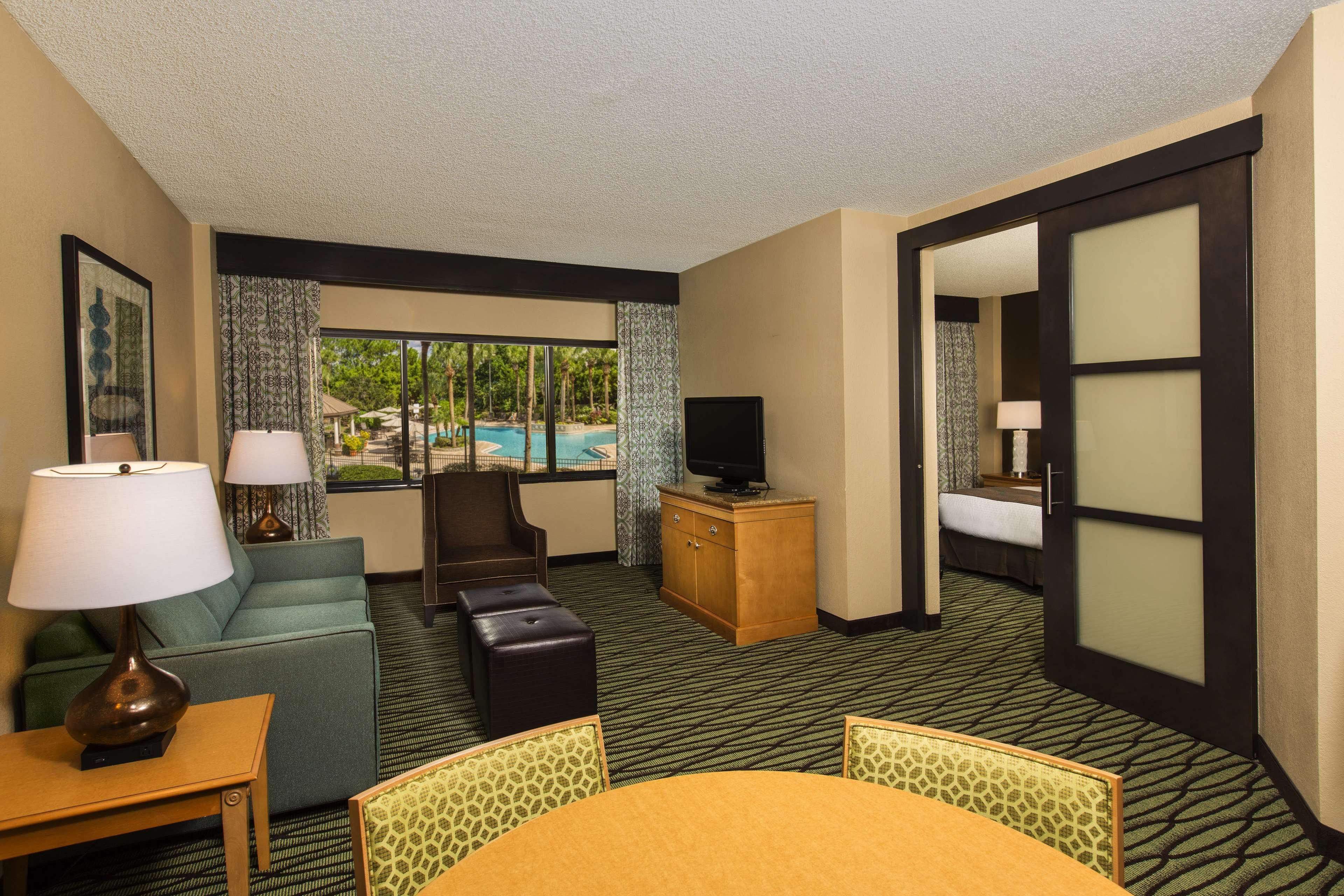 Doubletree Suites By Hilton Orlando At Disney Springs Exterior photo